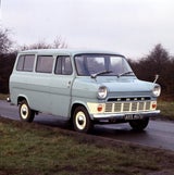 Der Transit Mk1 von 1969 zeigt die typische Linienführung der ersten Generation – funktional, unverkennbar und bis heute stilprägend.&nbsp;