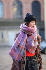 Die größten Schal-Trends für 2025/26: So bleiben Sie auch im Winter top gestylt