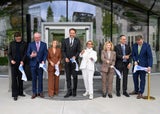 (v.l.n.r.): VISTA-Leiter Christian Bertsch, LH-Stellvertreter Stephan Pernkopf, ISTA-Vizepräsidentin für Wissenschaftsvermittlung Gaia Novarino, ISTA-Präsident Martin Hetzer, Landeshauptfrau Johanna Mikl-Leitner, Bundesministerin Eva-Maria Holzleitner, ISTA Managing Director Georg Schneider und Bürgermeister Christoph Kaufmann