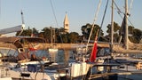 Bei Sonnenuntergang genießt man von der Mole einen traumhaften Blick auf Novigrad.&nbsp;