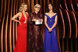 Emily Blunt, Meryl Streep and Anne Hathaway - der Cast von "Der Teufel trägt Prada" - auf der Bühne des diesjährigen Screen Actors Guild Awards 