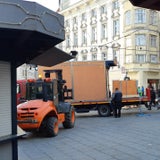 Anlieferung Christkindlmarkt Hauptplatz