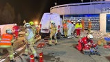 Klein-Lkw voller Schokolade krachte gegen Leitschiene