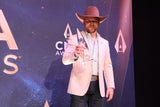 Frauenpower und Kuschel-Alarm bei den CMA-Awards