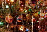 Achtung, schädlich: DAS sollten Sie nicht auf Ihren Weihnachtsbaum hängen