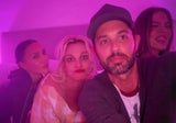 Kim Kardashian, Britney Spears, Cade Hudson und Khloe Kardashian