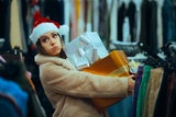 Weihnachtsaktivitäten: So viele Kalorien verbrennen Sie zwischen Keksdose und Christbaum