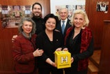 Christine Zach (Annemarie-Imhof-Komitee), Kammersänger Clemens Unterreiner, Sabine Geringer (Geschäftsführerin Wiener Hilfswerk), Thomas Schäfer-Elmayer (Leiter Tanzschule Elmayer), Barbara Feldmann (Annemarie-Imhof-Komitee)&nbsp;