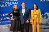 Maria Hauser, Arnold Schwarzenegger und Monika Langthaler