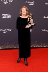 Senta Berger mit Bambi ausgezeichnet