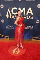 Frauenpower und Kuschel-Alarm bei den CMA-Awards