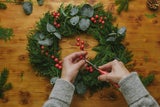 Adventskranz selber binden: Kreative Ideen mit Naturmaterialien