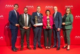 AMA-Marketing Aufsichtsrat Lorenz Mayr, Gebietsleiter Onur Okunakol, Mario Gall (Marktleiter), Ivana Pejkic (Feinkost-Abteilungsleiterin), Regionalleiter Martin Bauxberger, AMA-Marketing Geschäftsführerin Christina Mutenthaler-Sipek