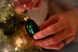 Darum sollten Sie dieses Jahr eine Gurke an den Christbaum hängen