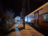 Auto fuhr trotz Schranken gegen Zug