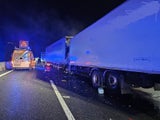 43-Jähriger bei Lkw-Crash in Führerhaus eingeklemmt und verletzt