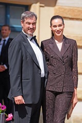 Mit Papa Markus Söder, seit 2018 bayerischer Ministerpräsident und seit  2019 Parteivorsitzender der CSU.&nbsp;&nbsp;