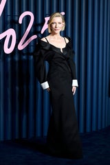 Babybauch-Style und Couture: So glamourös waren die Fashion Awards 2025