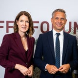 Minister Wolfgang Hattmannsdorfer (ÖVP) und FFG-Geschäftsführerin Henrietta Egerth
