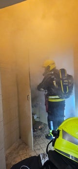 Die freiwillige Feuerwehr Amstetten bekämpfte die Flammen.