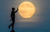 Himmelsspektakel: Supermond strahlt über Österreich