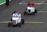 Formel-1-Stars in Mini-Hot-Rods