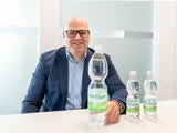 Die 1,5-l-PET-Flasche Waldquelle Spritzig - das meistverkaufte Mineralwasserprodukt kommt weiter aus Kobersdorf.