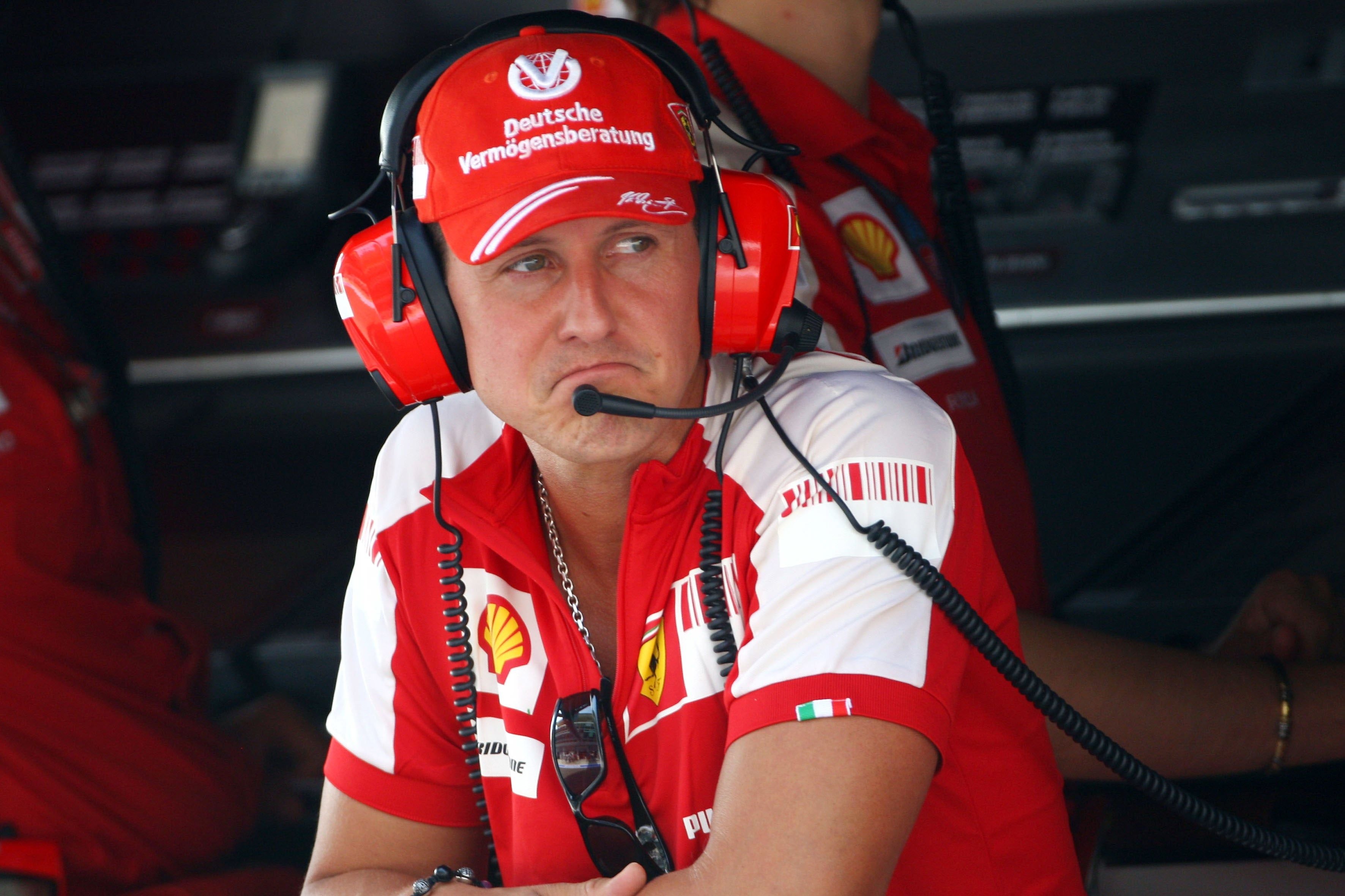 Insider verrät neue Details: Michael Schumacher sitzt im Rollstuhl ...