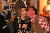 Marcus von Anhalt busselte Simone Lugner bereits ab.