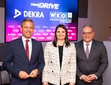Wirtschaftsminister Wolfgang Hattmannsdorfer mit Stephanie Ernst und Helmut Geil.