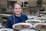 Neu eröffnet: Hirsch &amp; Maus auf der Schlosssalm: Oben angekommen ist Küchenchefin&nbsp;Katharina Pointner.
