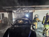 Geparktes Auto brannte komplett ab
