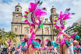 Karnevlastreiben auf Gran Canaria in der Stadt Las Palmas