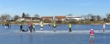 Vorsicht beim Betreten von Natureisflächen