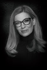 Christa Kummer lächelt, um Hoffnung zu geben.&nbsp;