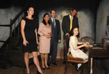 Die damalige Direktorin des Jüdischen Museums mit der Madame Tussauds-Wachsfigur von Anne Frank.&nbsp;