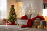Von Bordeaux bis Skandi-Weiß: Das sind die Weihnachtsfarbtrends 2025