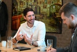 Deputy CEO von Bitpanda, Lukas Enzersdorfer-Konrad, im Interview mit Aaron Brüstle von oe24
