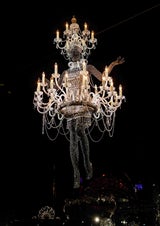 Swarovski bringt Hollywood nach Tirol: Mega-Stars glitzern in Wattens