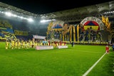 Derby-Eskalation: Gala-Spieler wird im Gesicht getroffen
