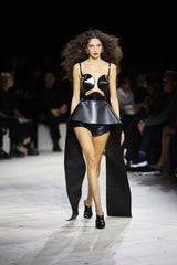 Spektakuläres Finale für die Pariser Fashion Week