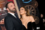 Doch kein Ehe-Aus? Jennifer Lopez modelt jetzt für Coach - mit Ehering!