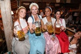 Zur Eröffnung der Münchner Wiesn feierten die Promi-Ladys im Käfer-Zelt.