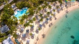Das Relais & Châteaux Curtain Bluff lockt mit paradiesischem Strand.