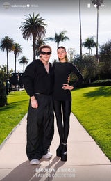 Nicola Peltz: Heiße Liebes-Grüße aus der Badewanne