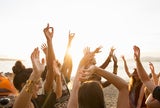Statt Ibiza und Mykonos: Diese Orte sind besser für einen Partyurlaub im Sommer