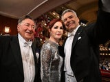 Freche Priscilla: Popo-Klatscher für Lugner
