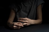 Manchmal passt es einfach nicht in der Liebe. Wir verraten, auf welches Warnsignal Sie hören sollten.