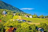 Plešivica. Diese Region ist auch als die kroatische Champagne bekannt. 