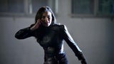Amy Jackson als "Saturn Girl"